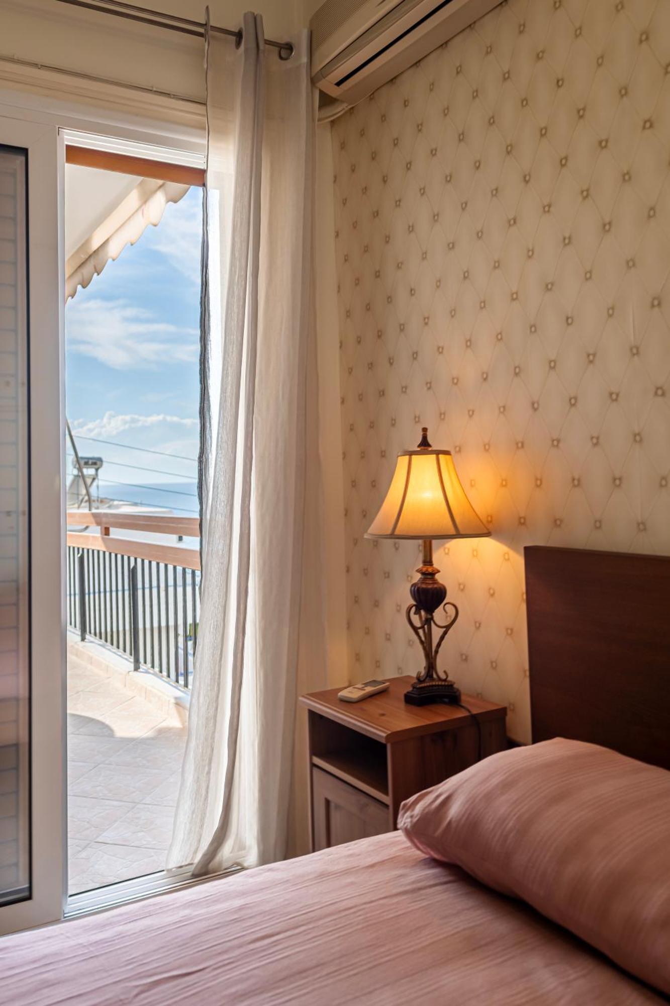 Sea View Apartment 100M From The Beach Saronida Ngoại thất bức ảnh